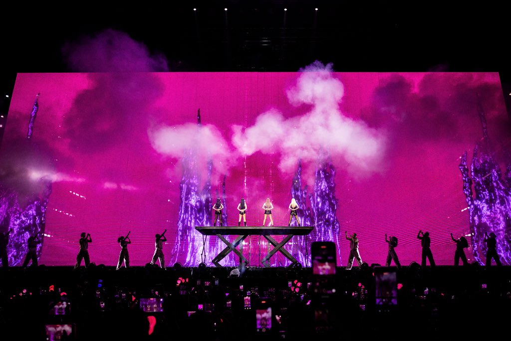 BLACKPINK concert DEADLINE World Tour 2025 at Philippine Arena, Bulacan, Philippines