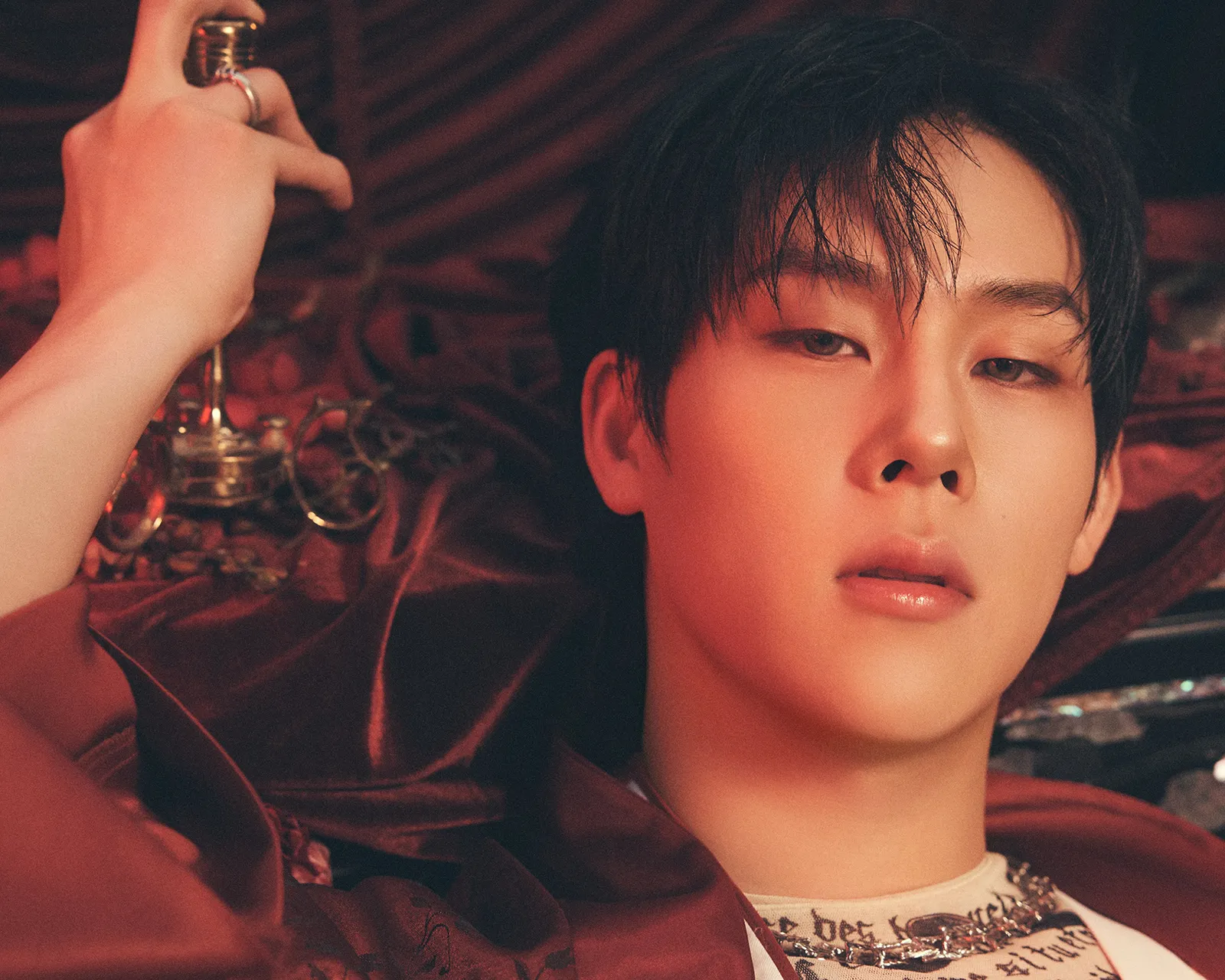 JOOHONEY (MONSTA X) comeback 2026 with 2nd Mini Album – 光 (INSANITY), set to release on January 5, 2026. 