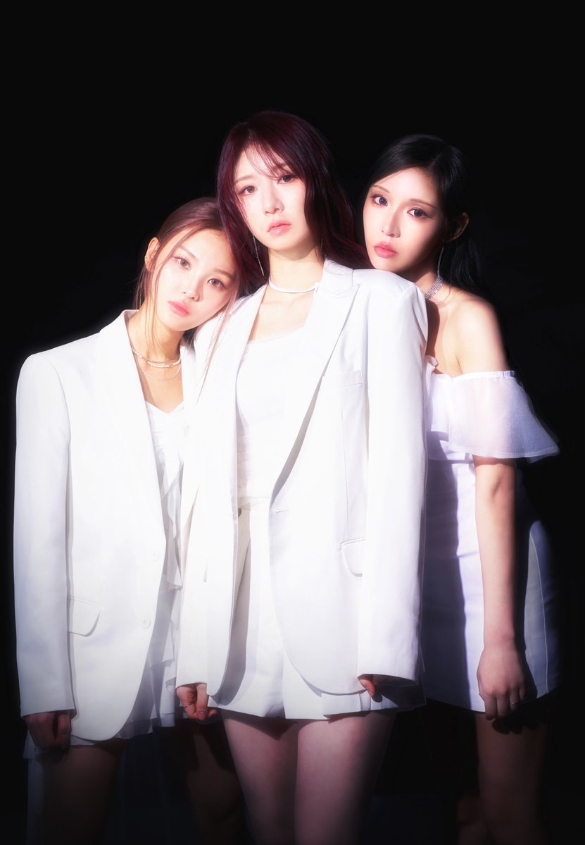 LIGHTSUM comeback 2026 with their digital single Beautiful Pain (아름답고도 아프구나), set to release on January 15, 2026. Release details and updates.